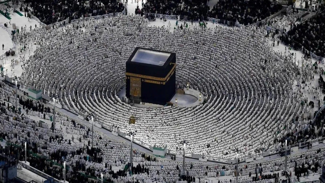 لە ڕەمەزاندا زیاتر لە 122 ملیۆن کەس سەردانی سعوودیەیان کردووە