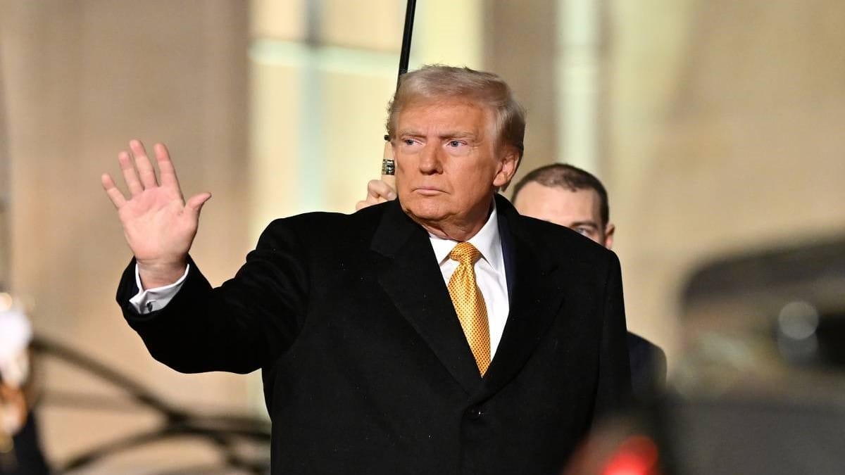 ترەمپ: دوای سعودییە سەردانی قەتەر و ئیمارات دەکەم