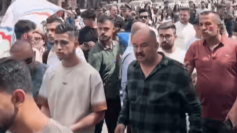 لە دهۆک هێرش دەکرێتە سەر ڕێوڕەسمێکی پێکهاتەکان و بریندار هەیە