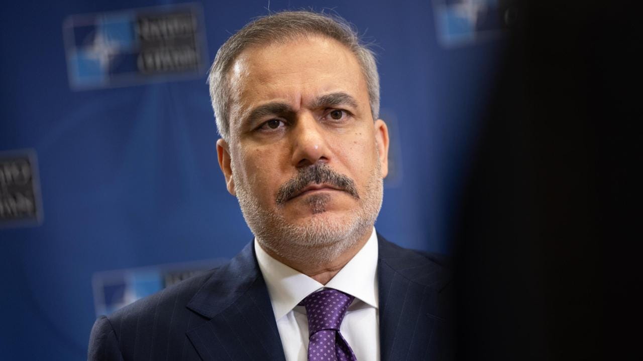 هاکان فیدان: ئەمریکا بە سزاخستنە سەر تورکیا هەڵەی مێژوویی کرد