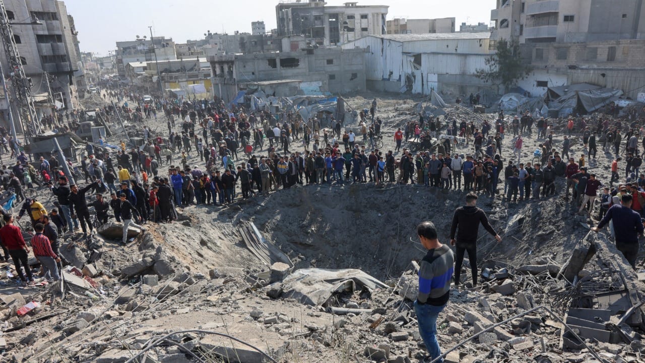 بەریتانیا داوای ڕاگرتنی بۆردوومانی سەر نەخۆشخانەکان لە ئیسرائیل دەکات