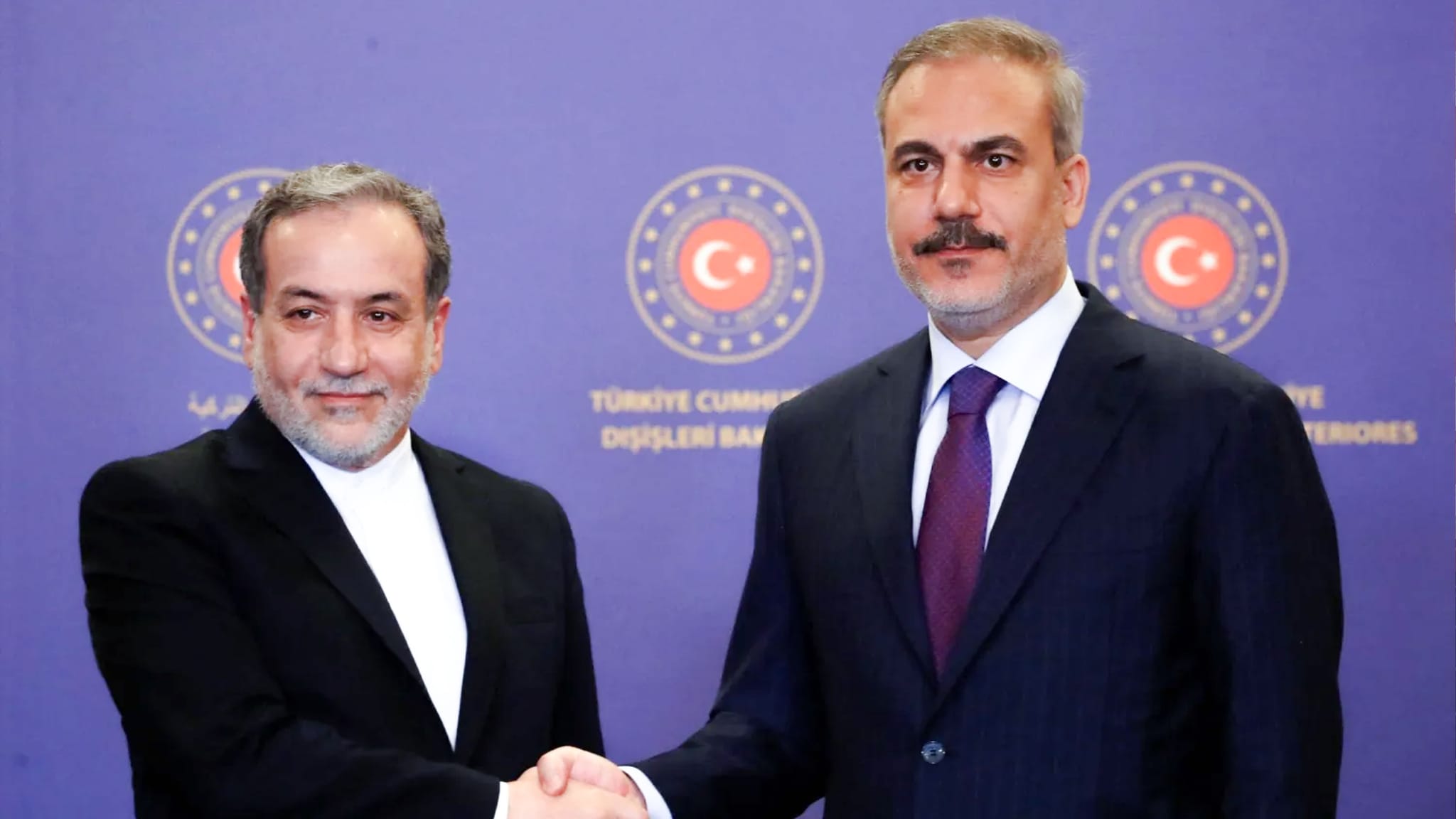 فیدان و عێراقچی تاوتوێی دانوستانەکەی عومان دەکەن