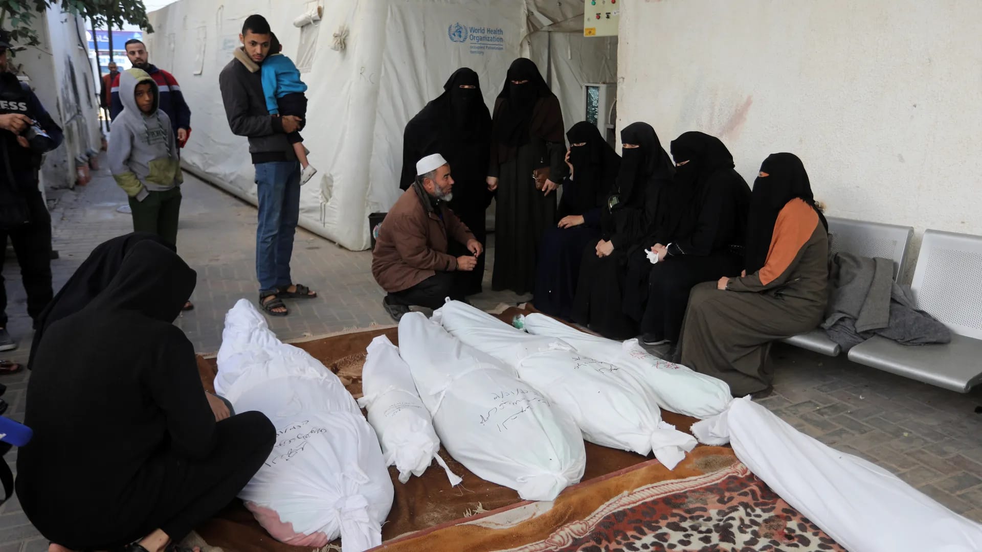 لە ماوەی 24 کاتژمێردا 64 فەڵەستینی کوژراون