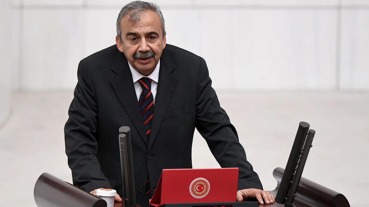 ژیانی سڕی سورەیا ئۆندەر لە مەترسیدایە