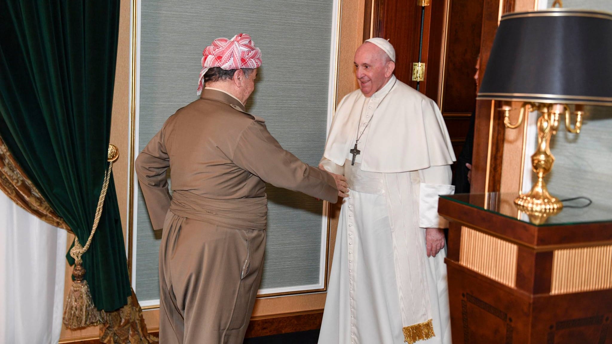 شاندێکی کوردستان بەشداری لە مەراسیمی بەخاکسپاردنی پاپا دەکات