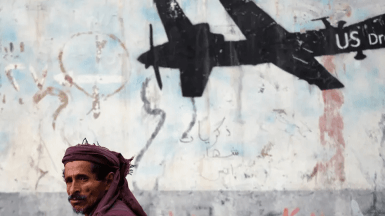 لە یەمەن حەوت درۆنی ئەمریکی دەخرێنە خوارەوە