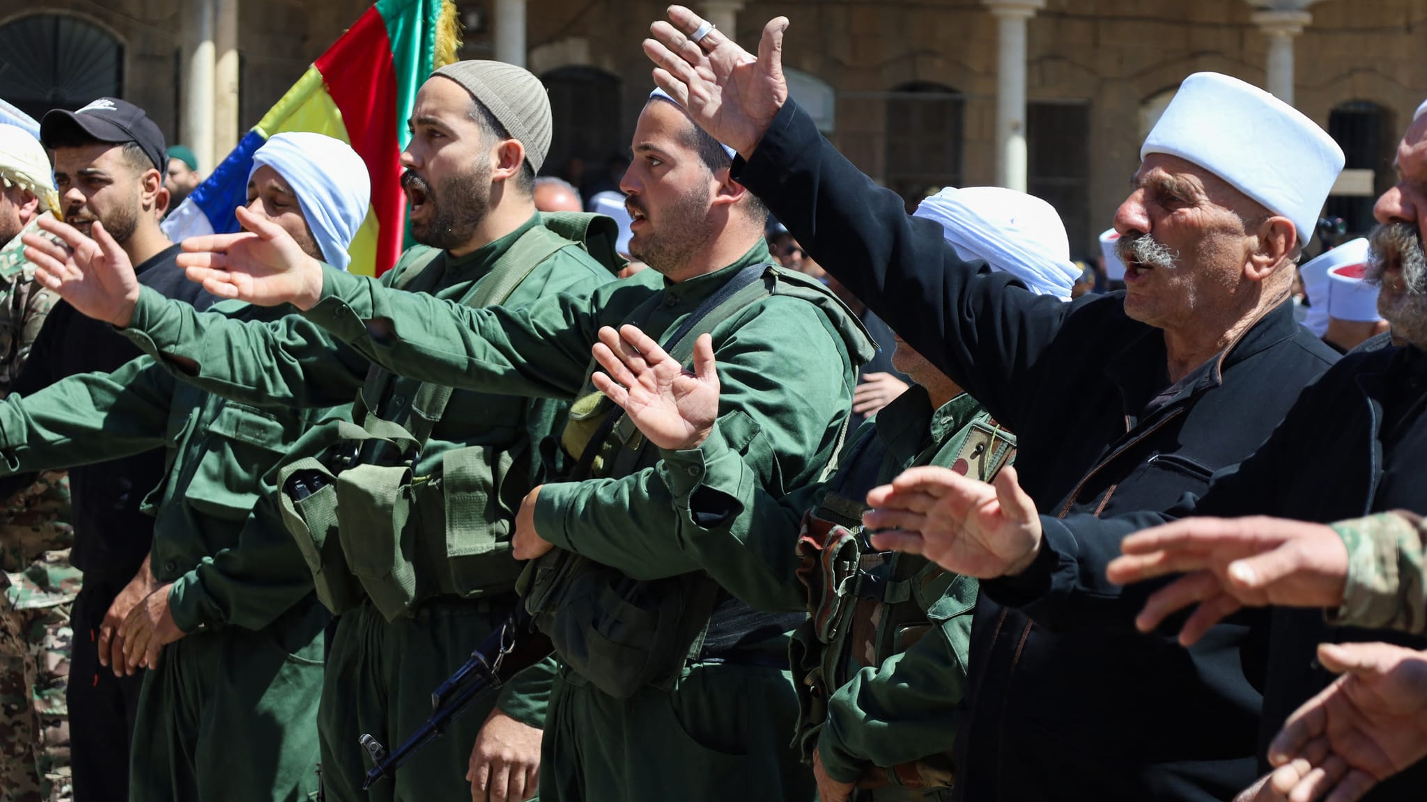 سەرۆکی دەستەی سیاسی سوەیدا: درووزەکان چەکەکانیان ڕادەستی دەسەڵاتدارانی دیمەشق ناکەن