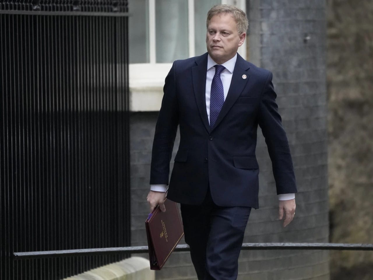 ڕووسیا کێشە بۆ فڕۆکەی وەزیری بەرگریی بەریتانیا درووستدەکات