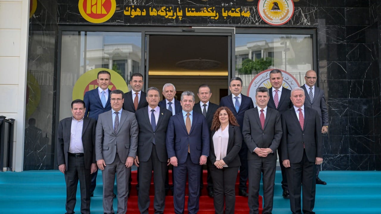 مەسرور بارزانی: پێویستە بەرپرسانی پارتی زیاتر خزمەتی خەڵک بکەن