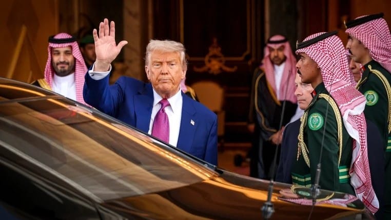 ترەمپ لەگەڵ سووریا و وڵاتانی کەنداو کۆدەبێتەوە