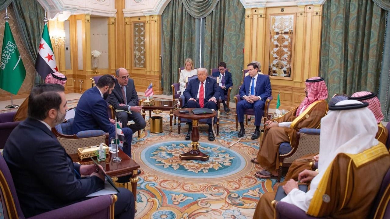 ترەمپ دوای کۆبوونەوەی لەگەڵ شەرع: قۆناغێکی نوێ بۆ سووریا دەستپێدەکات