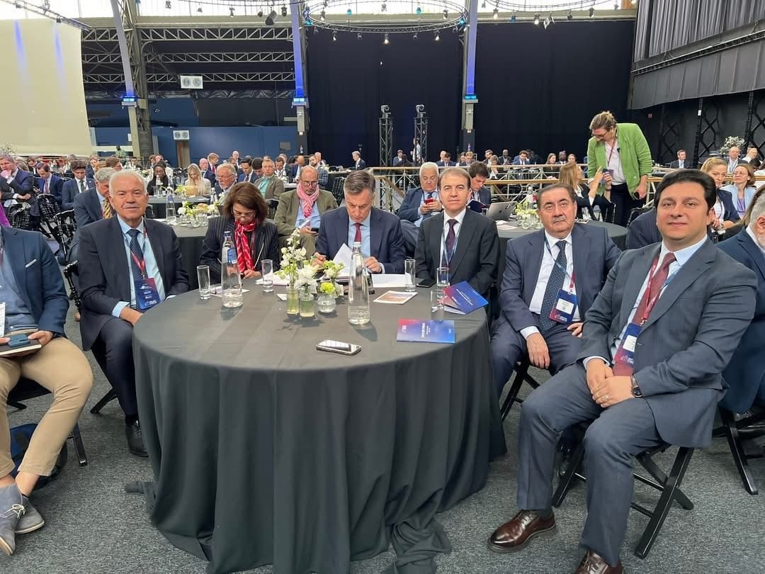 شاندێكی پارتی بەشداریی لە کۆربەندی یەکێتیی نێودەوڵەتیی دیموکراسی لە برۆكسێل دەكات