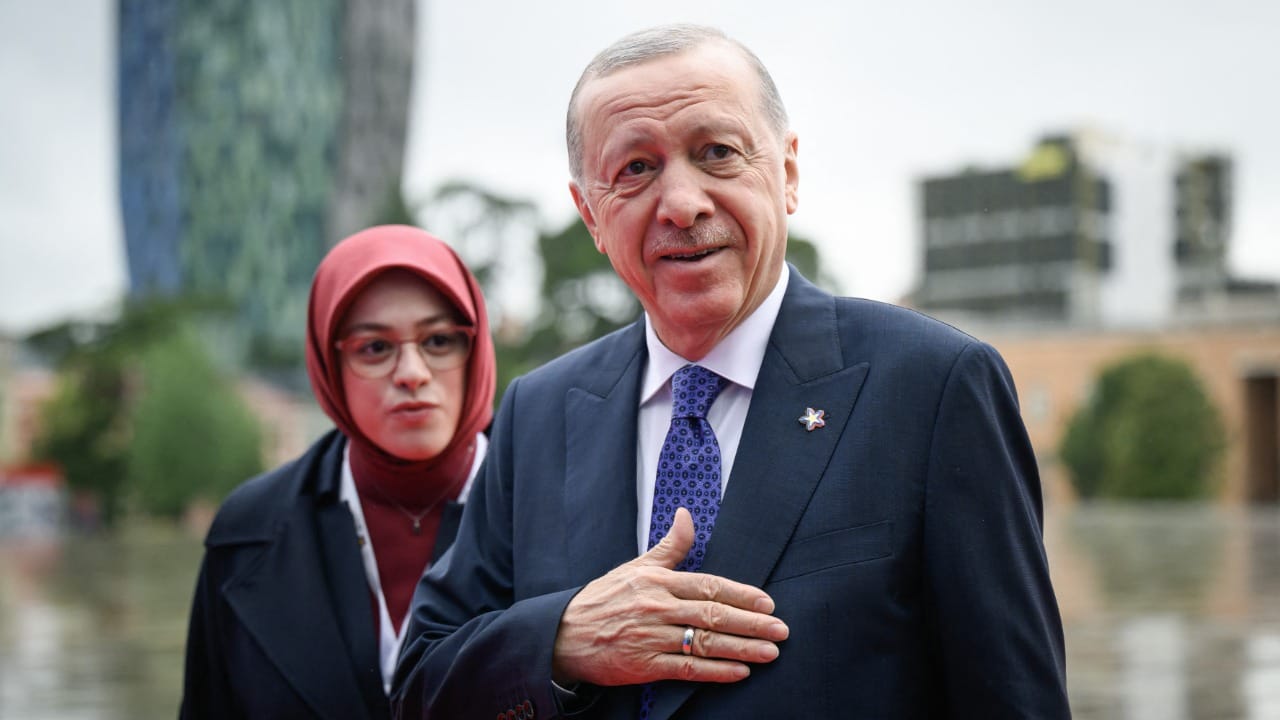 ئەردۆغان: بۆ پرۆسەی چەکدانانی پەکەکە لەگەڵ هەولێر و بەغدا لە گفتوگۆداین