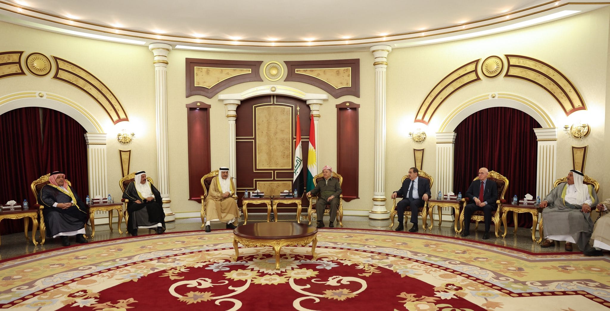 سەرۆک هۆزەکانی ئەنبار داوای هاوسەنگیی حوکمڕانی لە سەرۆک بارزانی دەکەن