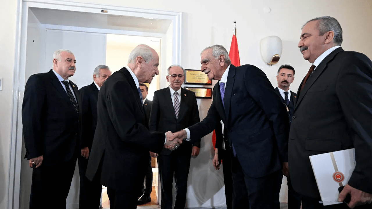 کۆمیسیۆنێک بۆ سەرکەوتنی پرۆسەی ئاشتی لە پەرلەمانی تورکیا دروست دەکرێت