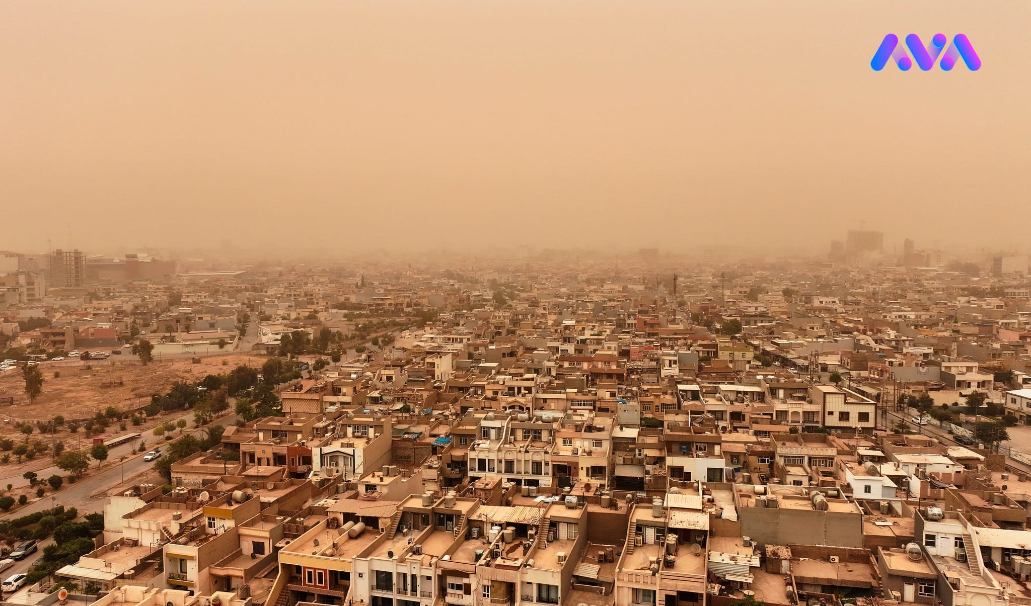 هۆشدارییەک لە دەستەی کەشناسیی عێراقەوە: پلەکانی گەرما بەرزدەبنەوە و زریان و تۆز بەڕێوەیە