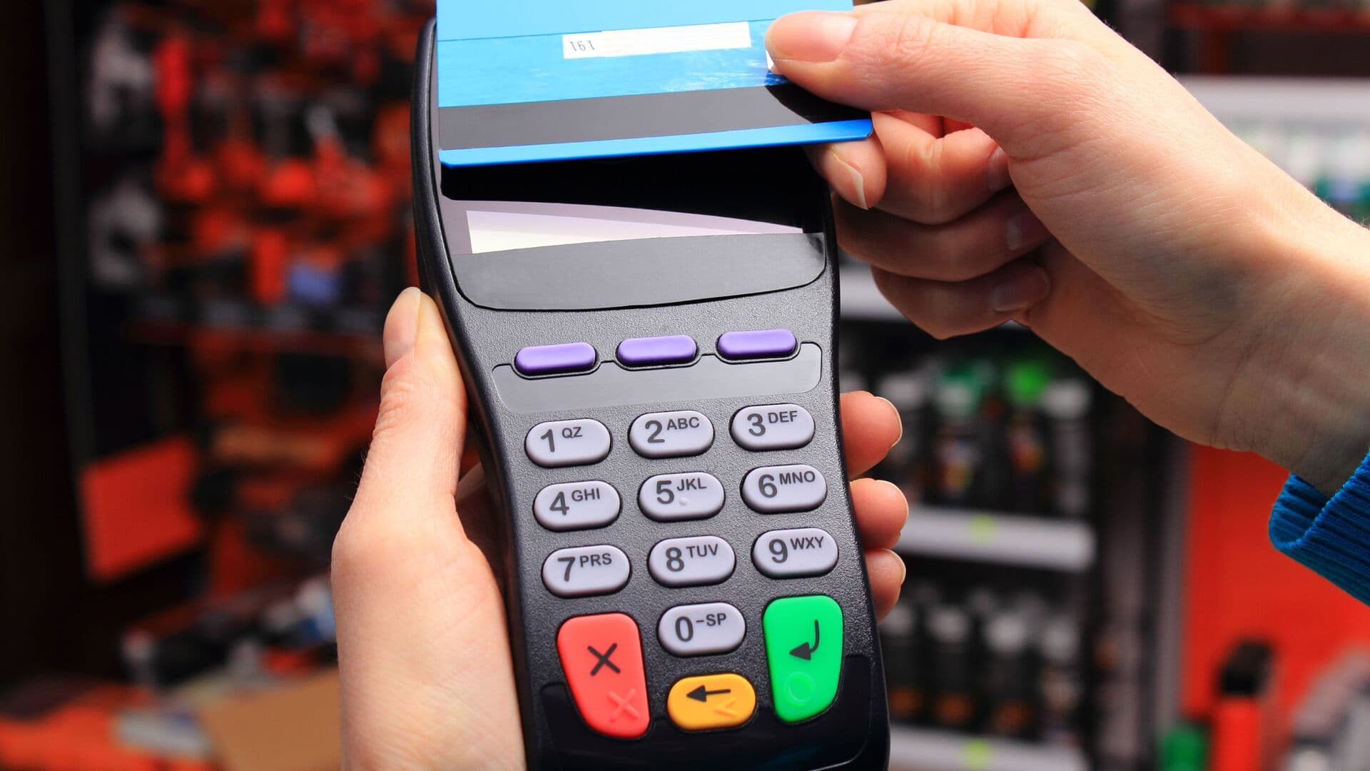 حکومەتی عێراق کەرتی بانکی دووبارە دادەڕێژێتەوە