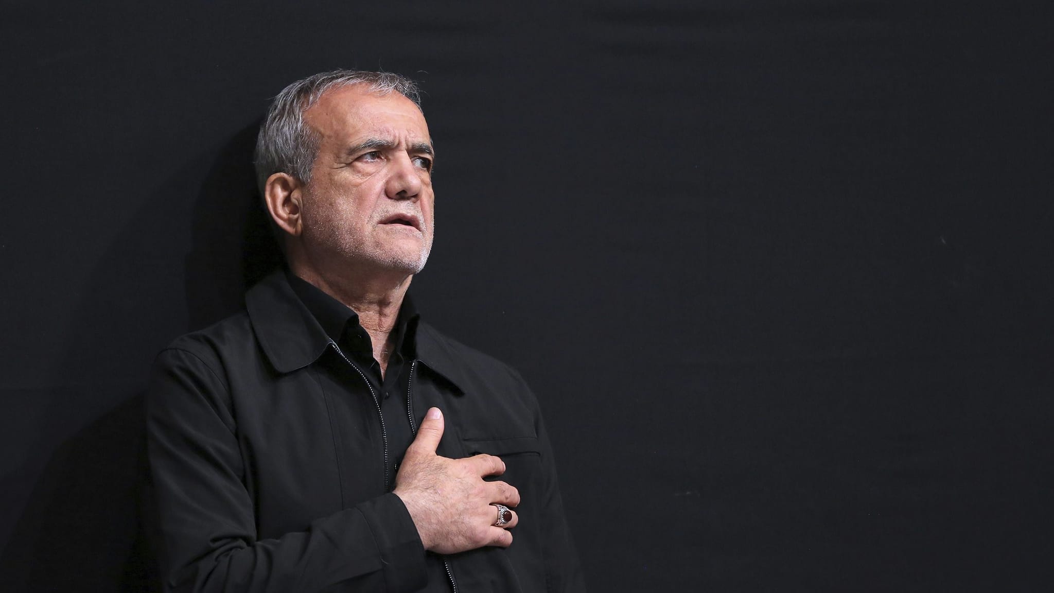 پزیشکیان: شەڕ لەگەڵ ئێران یاریکردنە بە کلکی شێر