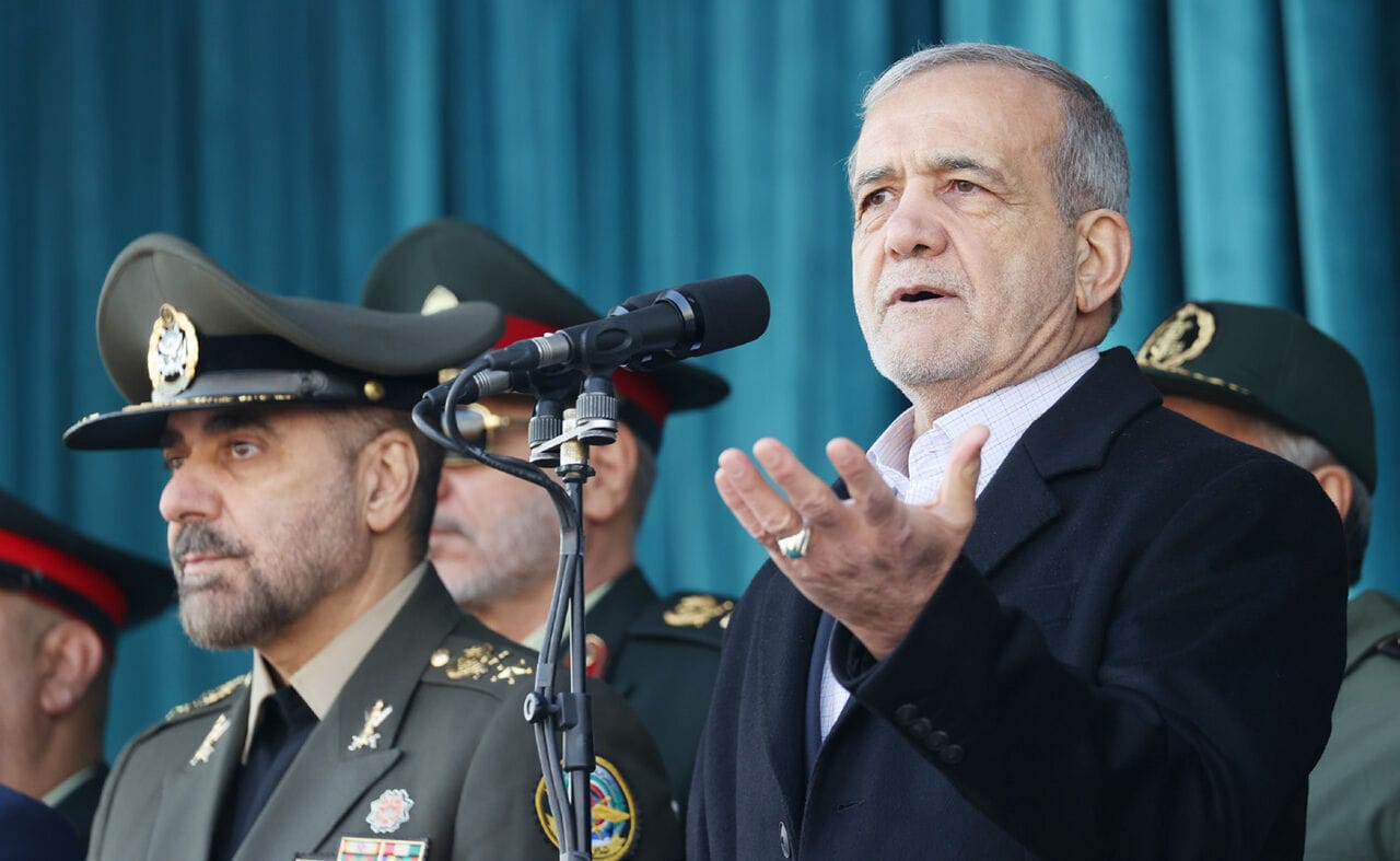 پزیشکیان: ئیسرائیل لەو هێرشە بێمێشکانە پەشیمان دەکەینەوە