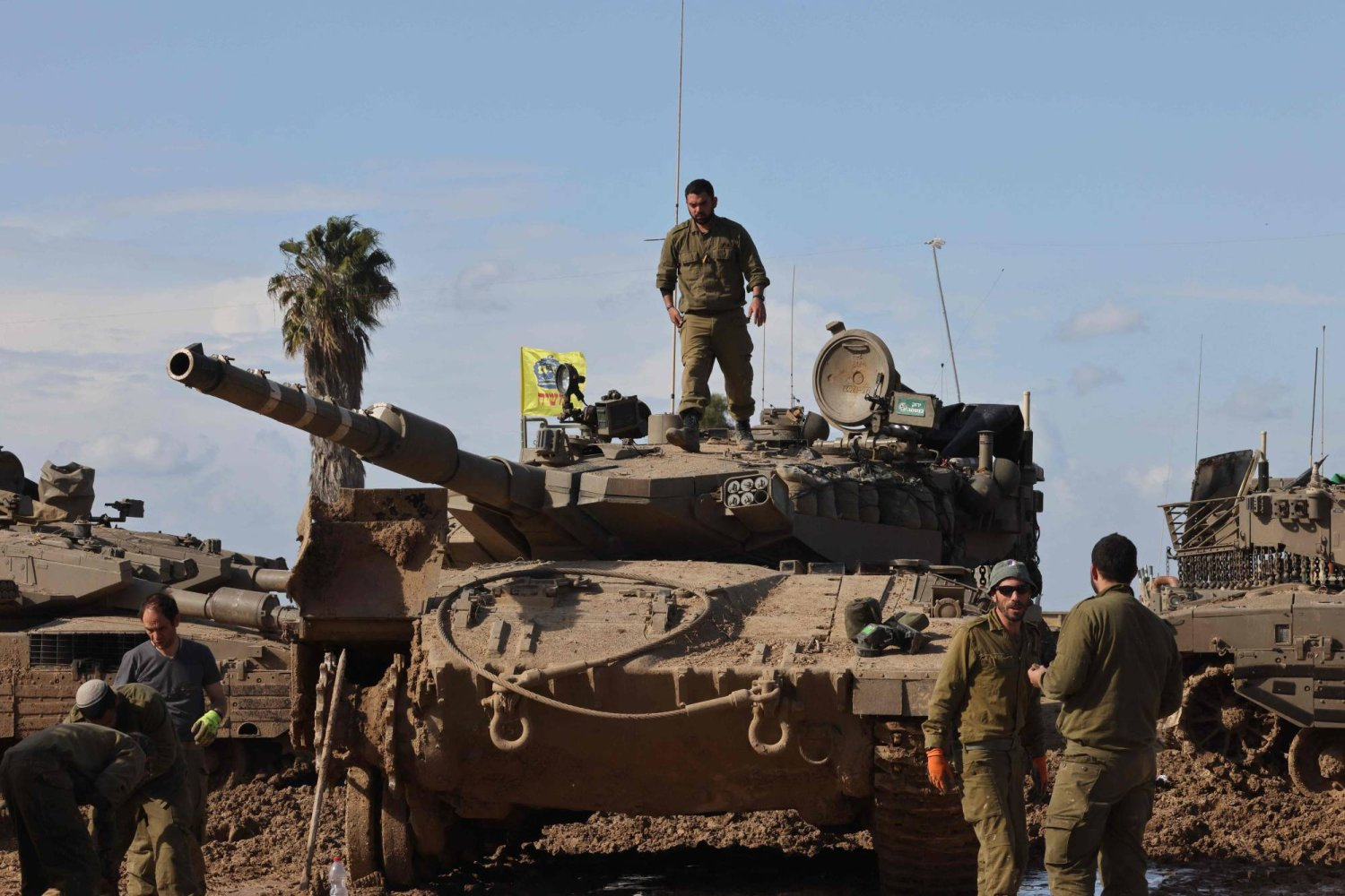 ژمارەیەک سەربازی ئیسرائیلی لە نزیک سنووری غەززە - وێنە: AFP