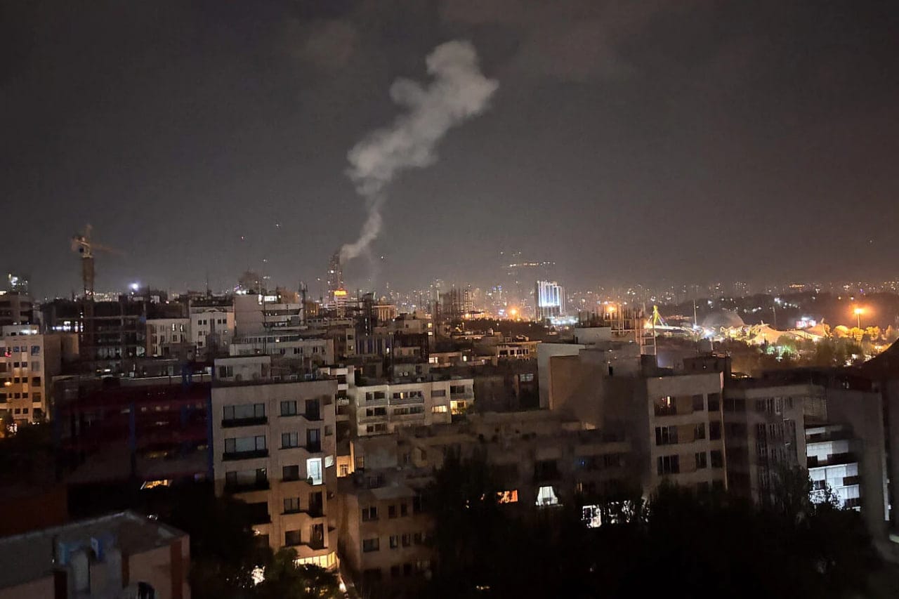 ئیسرائیل باڵەخانەی وەزارەتی بەرگریی ئێران دەکاتە ئامانج