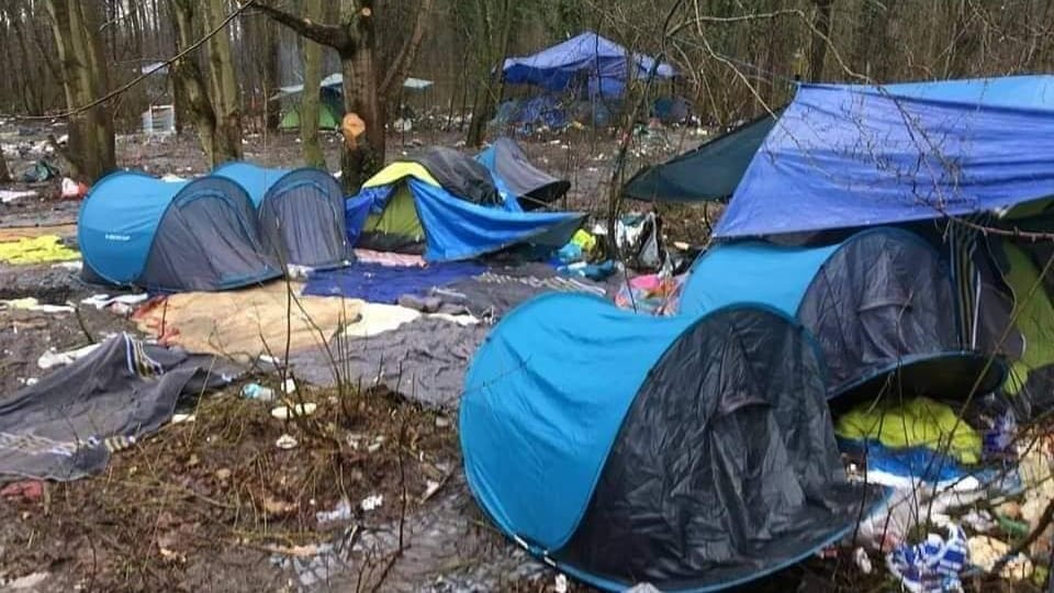 ژمارەیەك كۆچبەری كورد لە جەنگەڵێکی فەرەنسا دەكوژرێن و بریندار دەبن