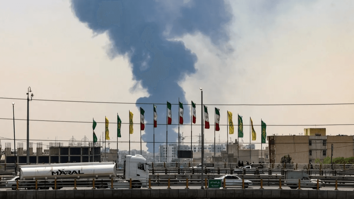 دەنگی تەقینەوەیەکی بەهێز لە تاران بیسترا