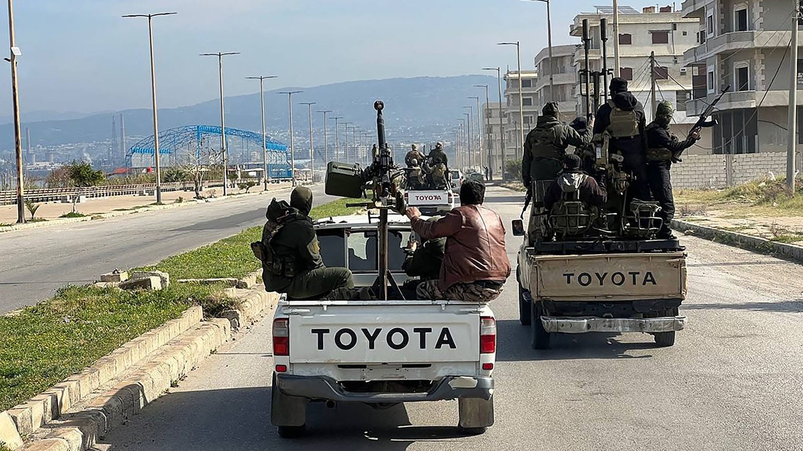 هێزێکی ئەمنی سووریا هێرش دەکاتە سەر چەند حەشارگەیەکی چەکدارانی داعش