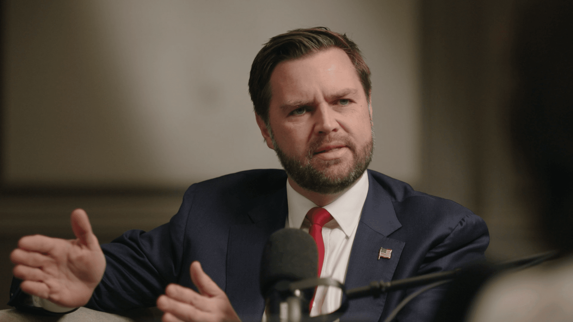 جێگری سەرۆکی ئەمریکا: لە داهاتوودا بڕیار لەسەر یۆرانییۆمە پیتێنراوەکەی ئێران دەدەین