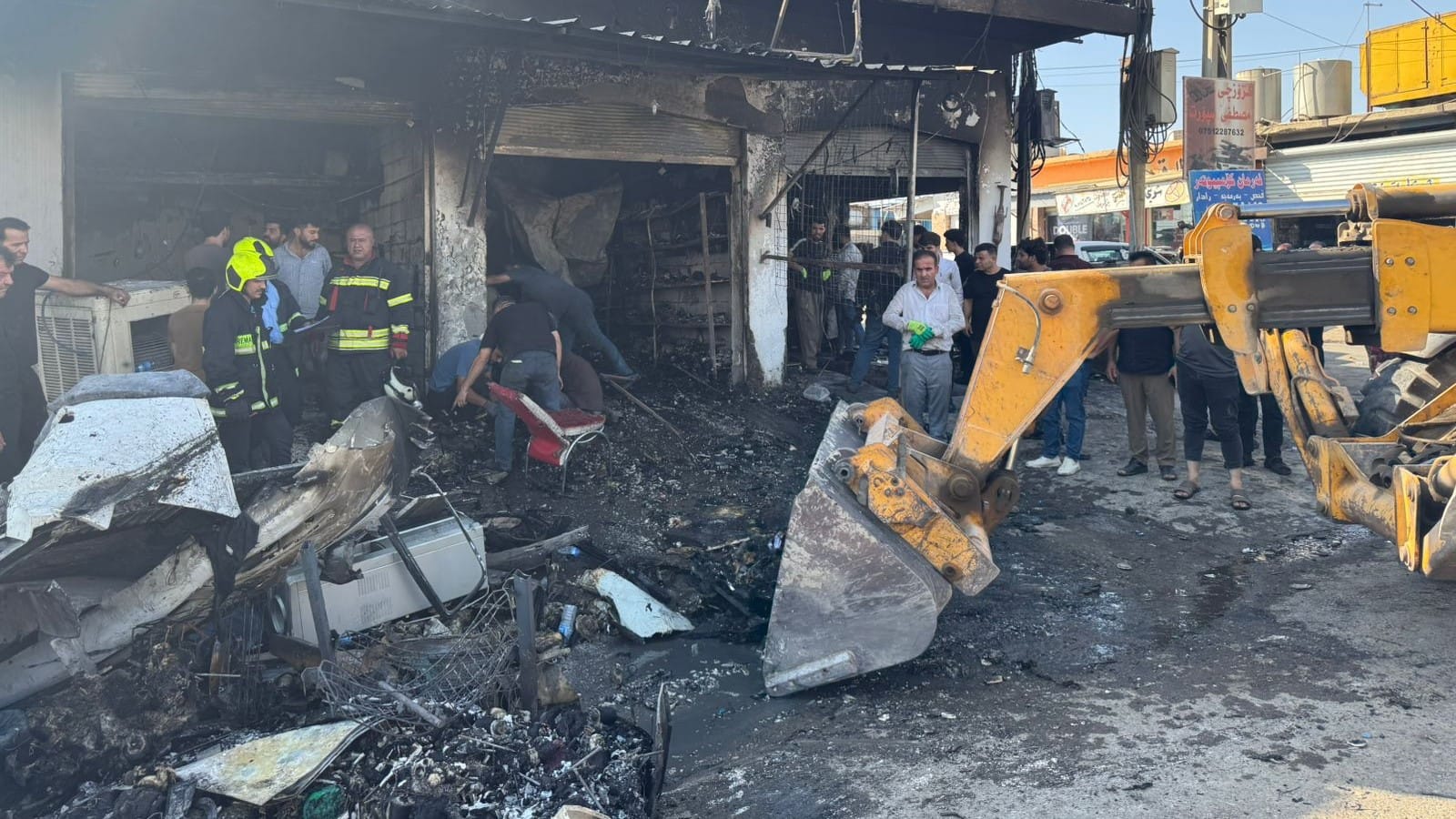 لە ڕووداوێکی ئاگرکەوتنەوە لە پیشەسازی باکووری هەولێر سێ دووکان و ئۆتۆمبێلێک سووتان