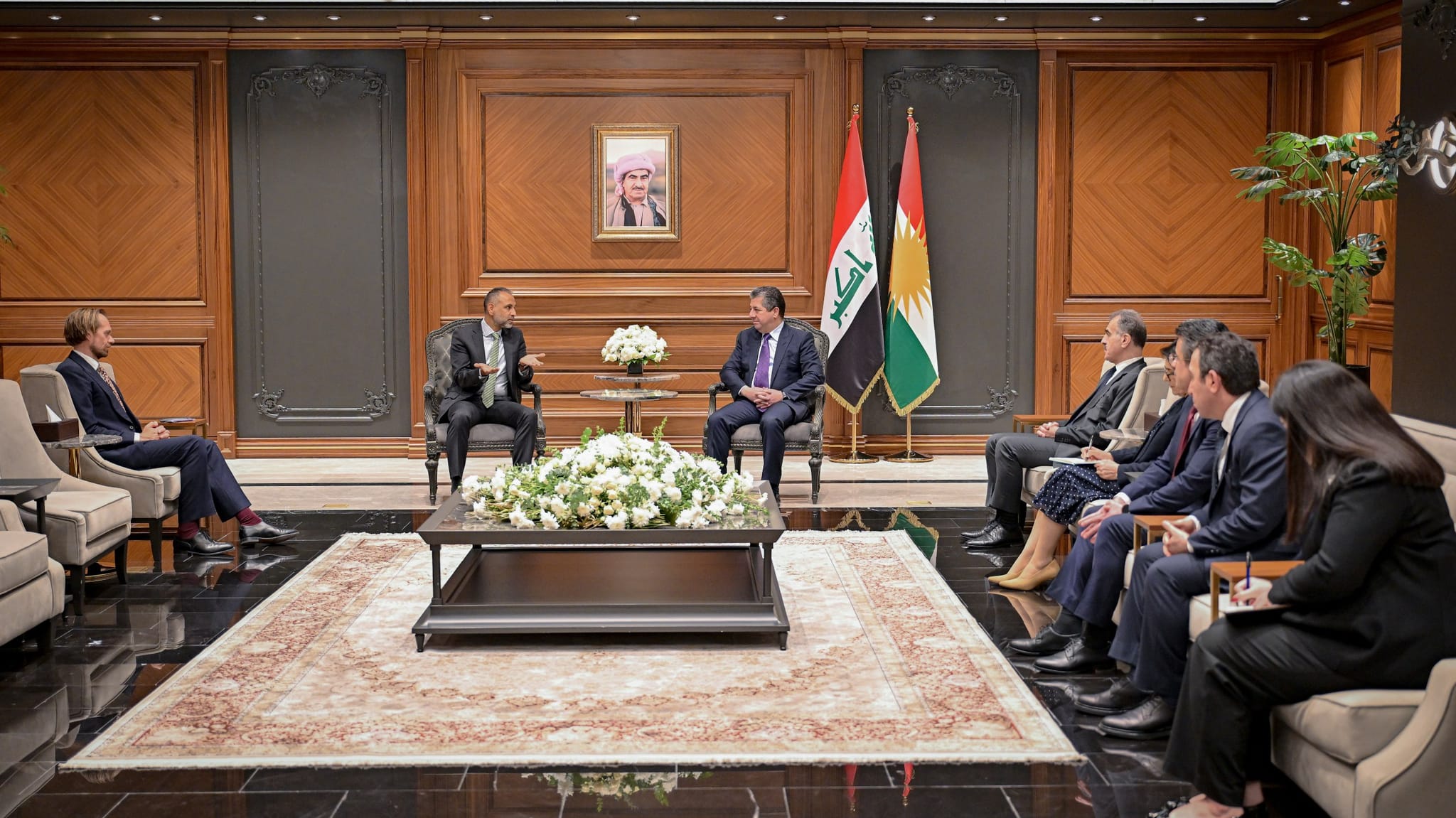 مەسرور بارزانی و باڵیۆزی بەریتانیا جەخت لە دابینکردنی شایستە داراییەکانی کوردستان دەکەنەوە