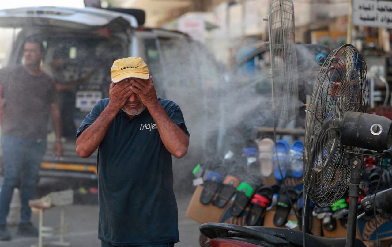 لە عێراق پلەکانی گەرما 50 پلەی سیلیزی تێدەپەڕێنن
