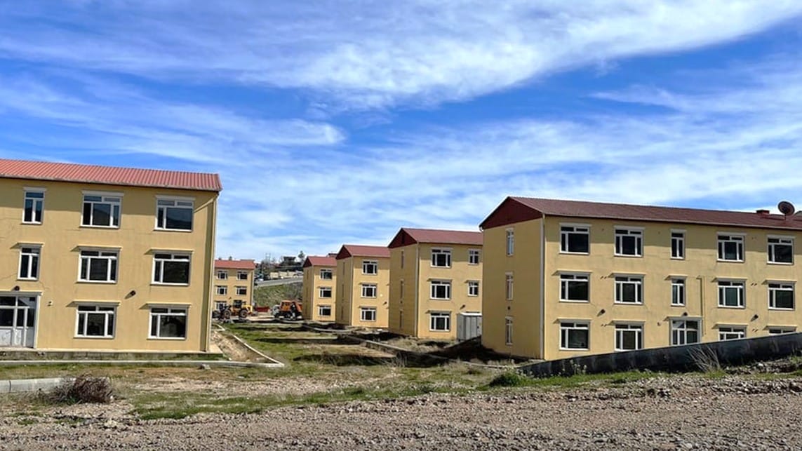 یەكەكانی نیشتەجێبوون بەسەر كرێنشین و كەمدەرامەتان دابەش دەكرێت