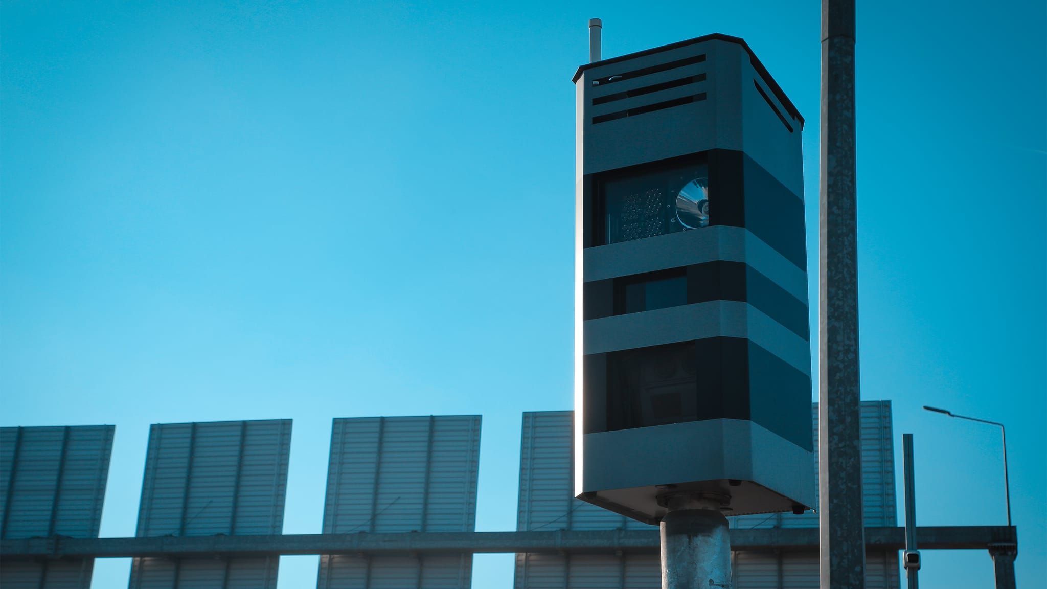 هاتووچۆی هەولێر شۆفێران لە دانانی دوو کامێرای تۆمارکردنی تیژڕۆیی ئاگادار دەکاتەوە