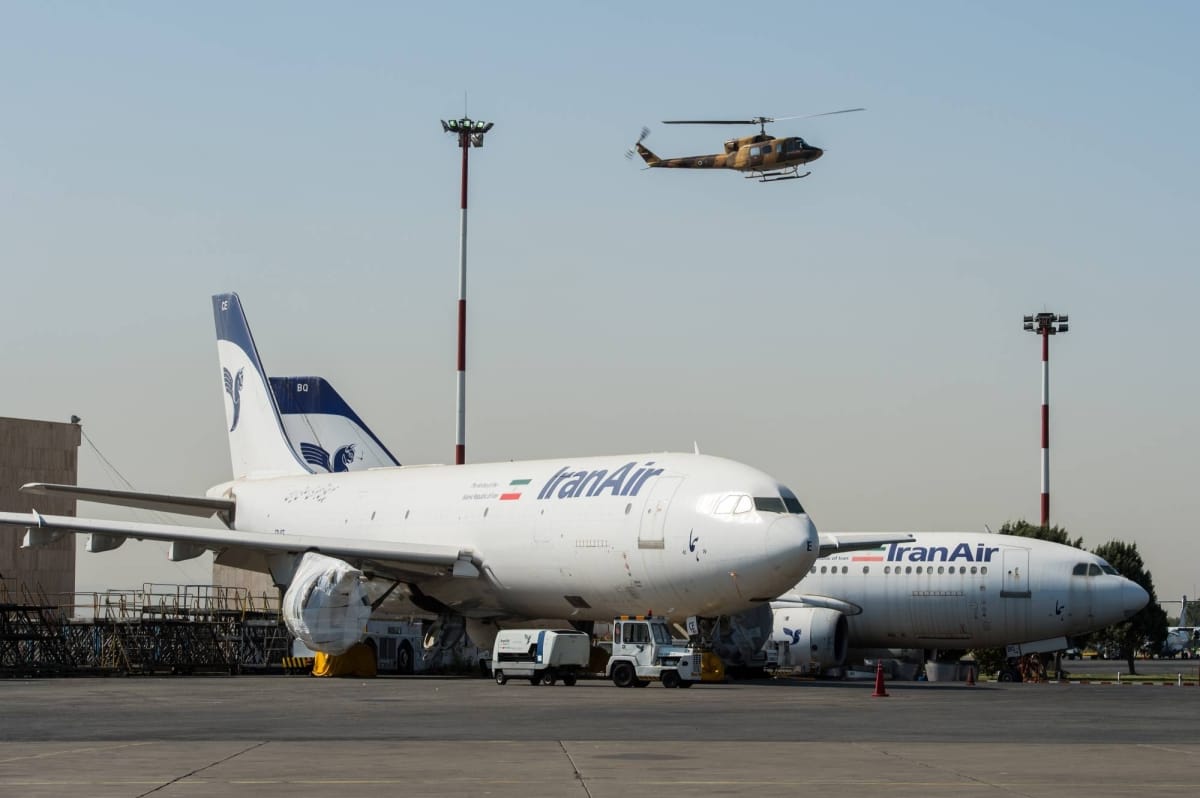 زۆربەی فڕۆکەخانەکانی ئێران کرانەوە