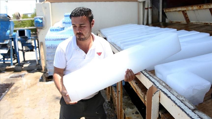 لە بەشێک لە شارەکانی عێراق نرخی سەهۆڵ سێ هێندە بەرزبووەتەوە