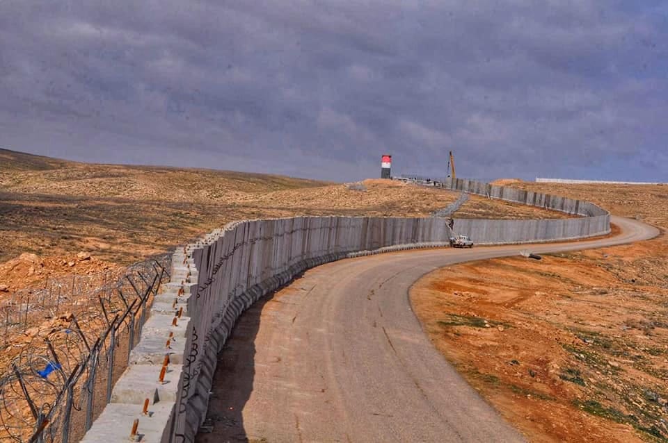 پاسەوانی سنوور لەبارەی لابردنی ساترەکانی نێوان عێراق و سووریا ڕوونکردنەوە دەدات