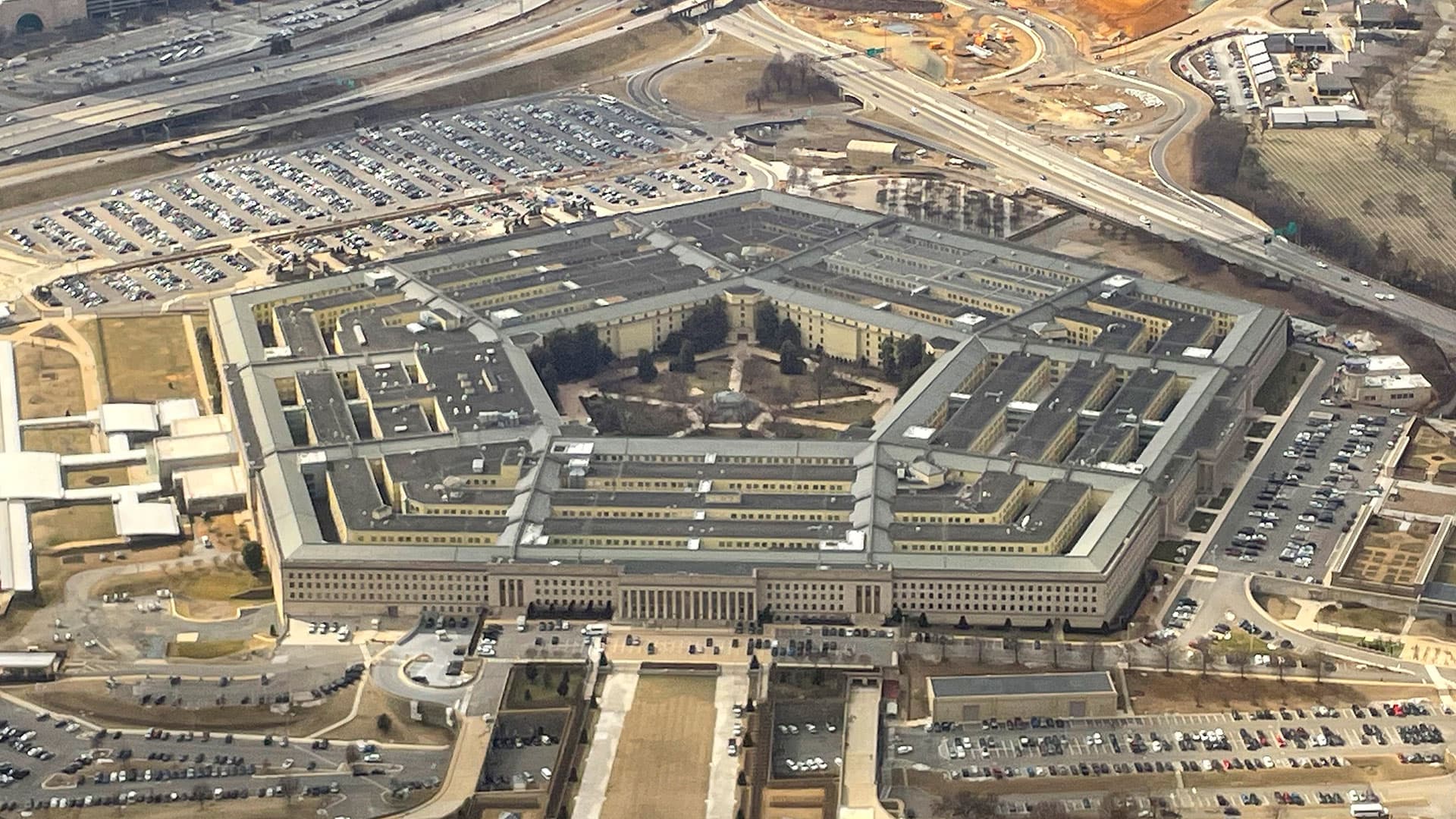 پێنتاگۆن بودجەی ساڵی 2026ی بڵاو دەکاتەوە؛ بودجەی پێشمەرگە و هەسەدە چەندە؟