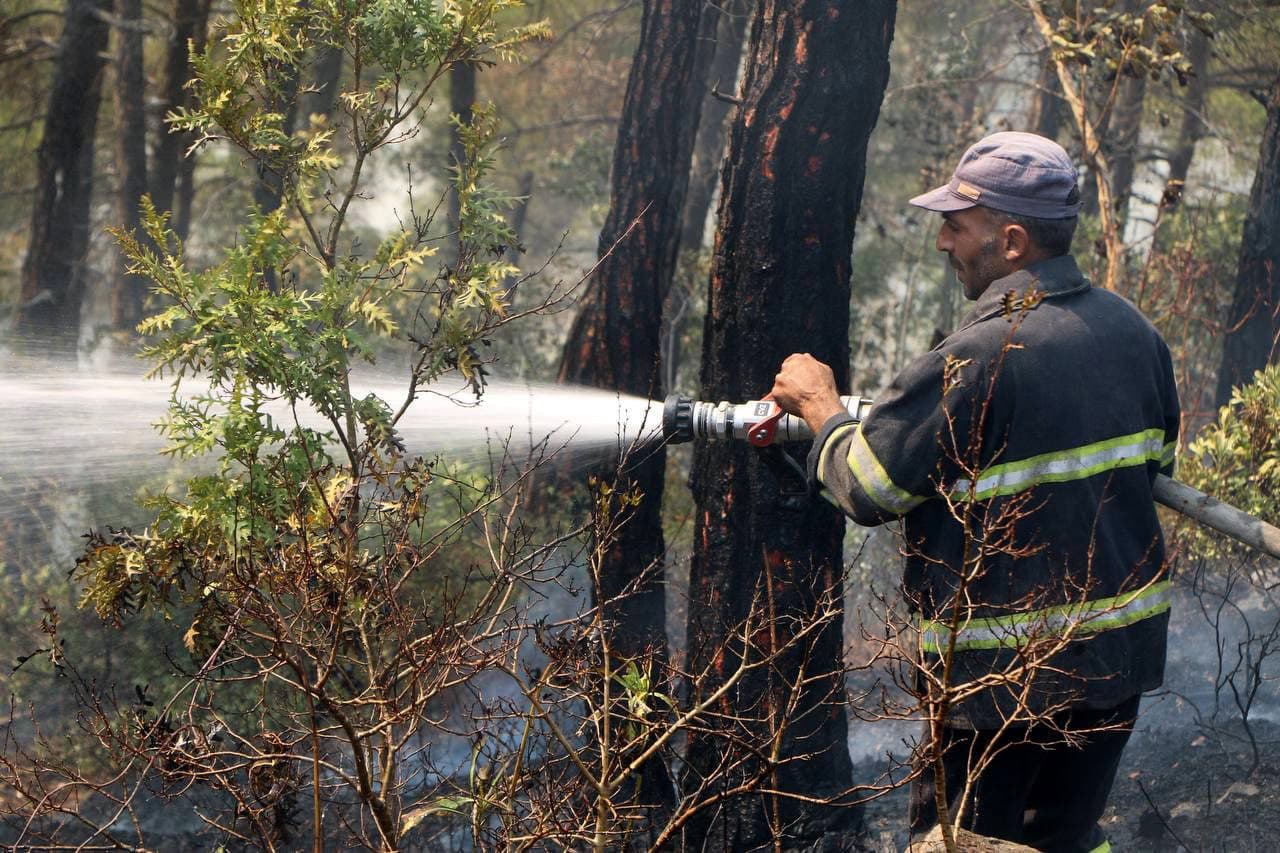عێراق تیمی ئاگرکوژێنەوە ڕەوانەی سووریا دەکات