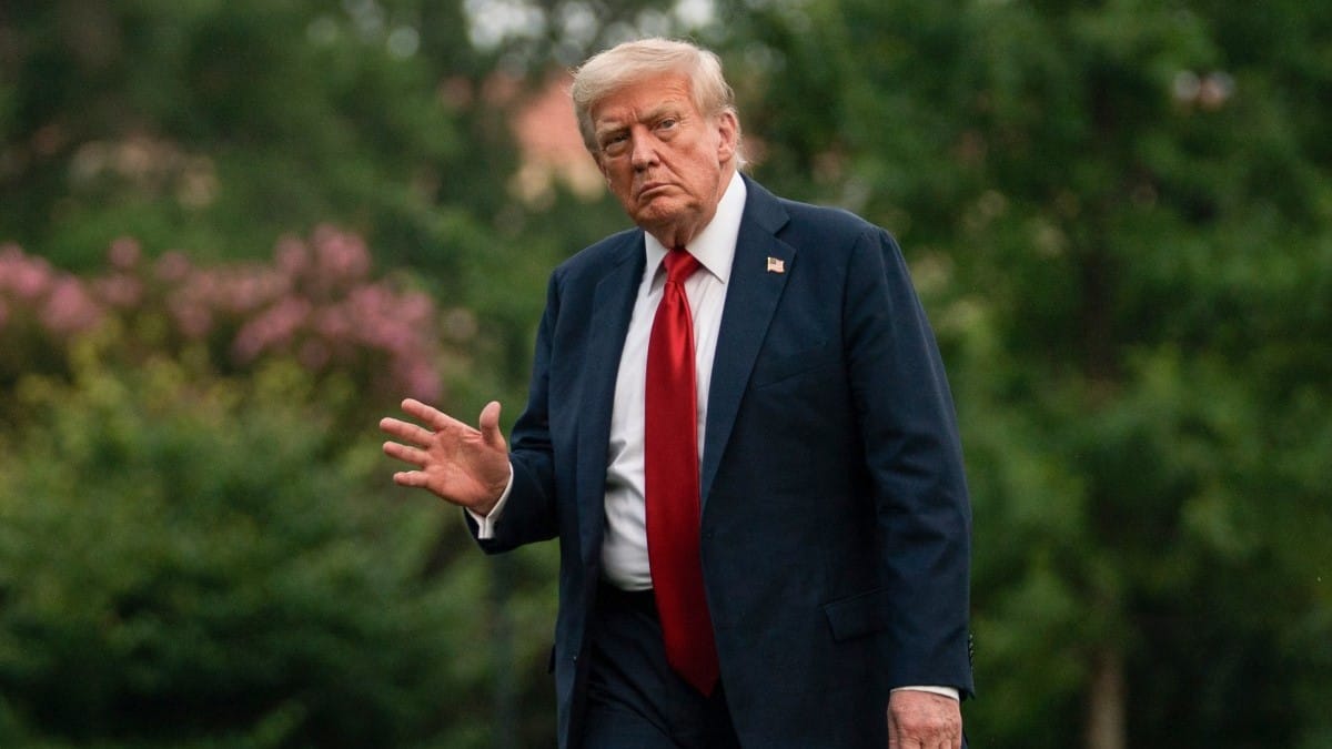 ترەمپ: فڕۆکەوانەکان وتیان هیچ سەرۆکێک جورئەتی هێرش کردنە سەر دامەزراوە ئەتۆمییەکانی ئێران نەبووە