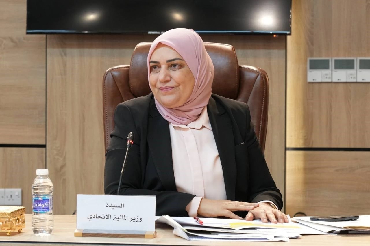 بۆ گفتوگۆ لەسەر خشتەی بودجە لیژنەی دارایی پەرلەمانی عێراق میوانداریی تەیف سامی دەکات