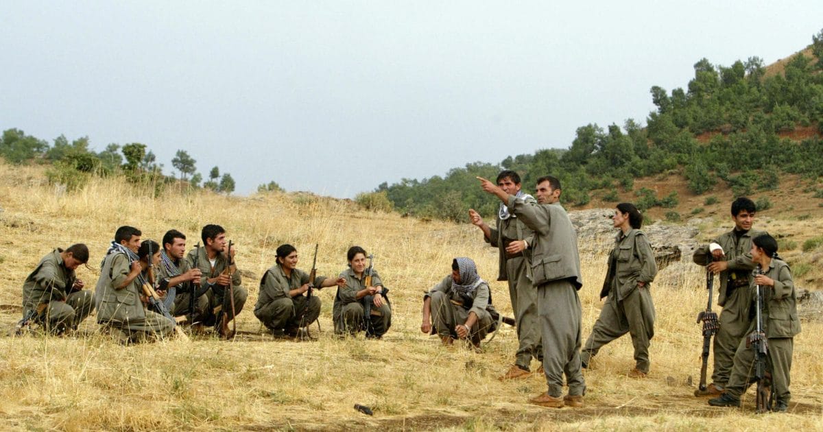 وەزارەتی بەرگریی تورکیا: چوار چەکداری پەکەکە خۆیان ڕادەستی تورکیا کردووەتەوە