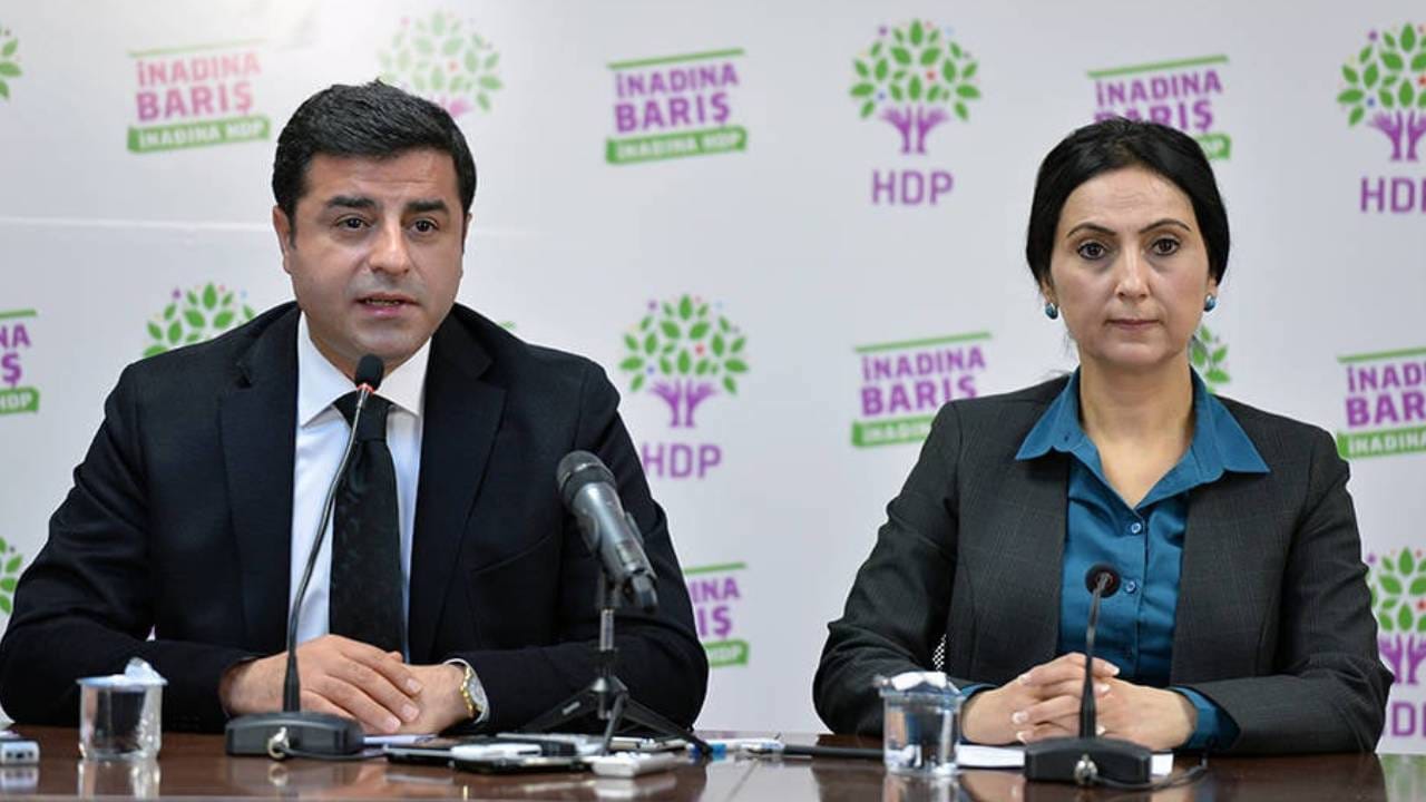 ئازادکردنی ڤیکەن یۆکسەکداغ و سەڵاحەددین دەمیرتاش ڕەتکرایەوە