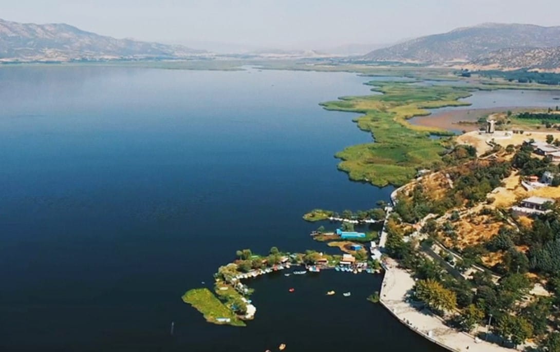 دەریاچەی زرێباری ڕۆژهەڵاتی کوردستان بووەتە پەناگەی فلامینگۆکان