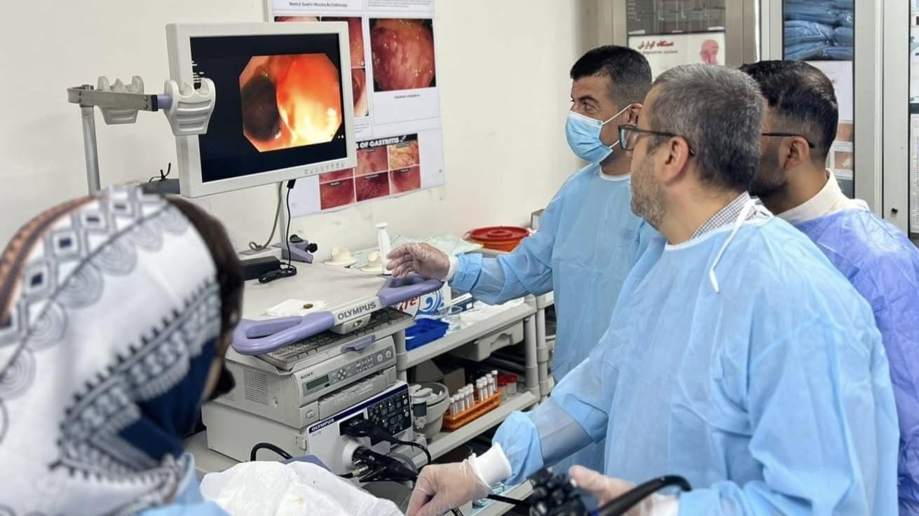 لە سلێمانی دوای شەش ساڵ سەری قوتوویەکی دەرمان لە گەدەی نەخۆشێک دەردەهێنرێت