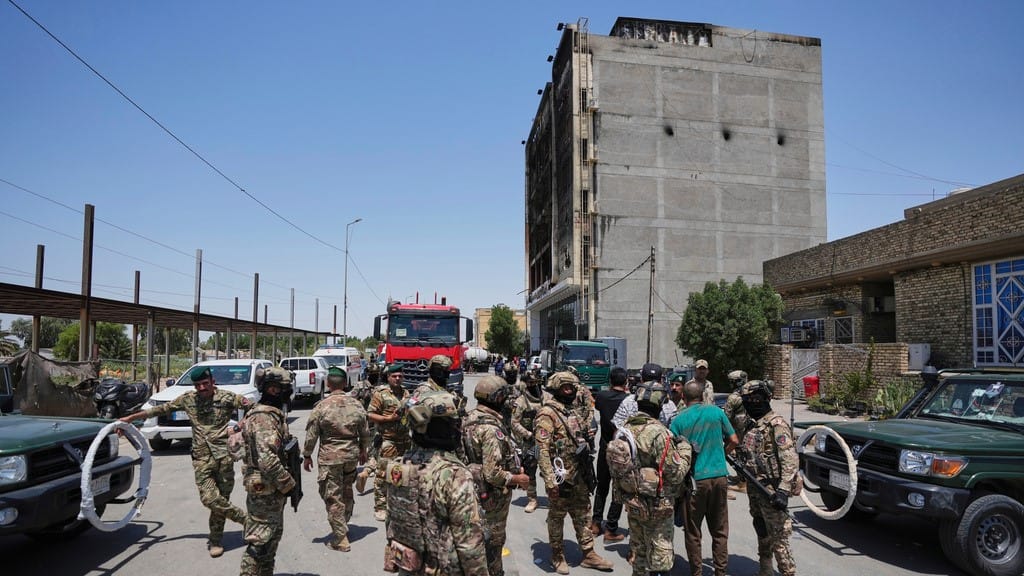 پەرلەمانتارانی پارێزگای واست داوای دوورخستنەوەی پارێزگار دەکەن