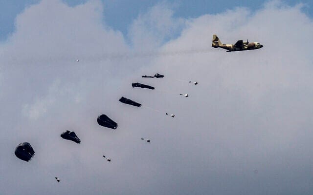 ئیسرائیل ڕێگە بە گەیاندنی خۆراک بۆ کەرتی غەززە دەدات