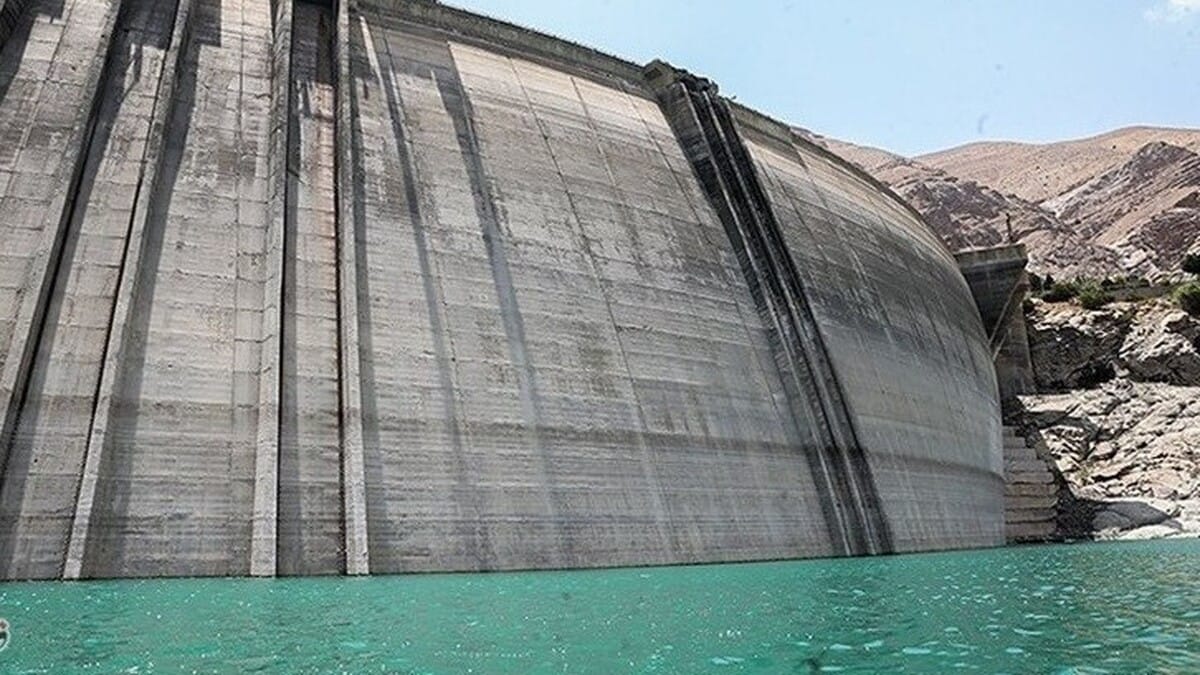 ئێران: تا دوو هەفتەی دیکە دەتوانین کەرەبا لە بەنداوی کەرەجەوە دابین بکەین
