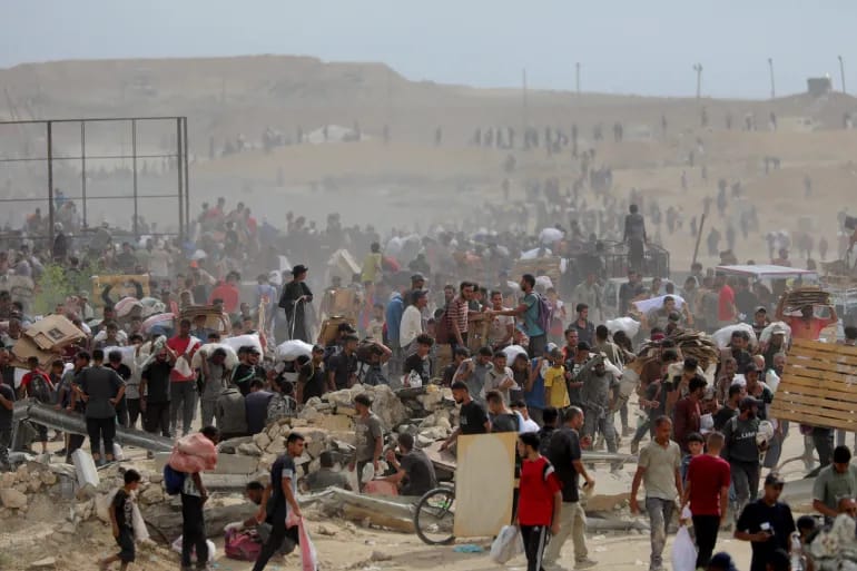 ئیسرائیل هەزار و 373 فەلەستینی لە سەرەی وەرگرتنی یارمەتیدا کوشتووە