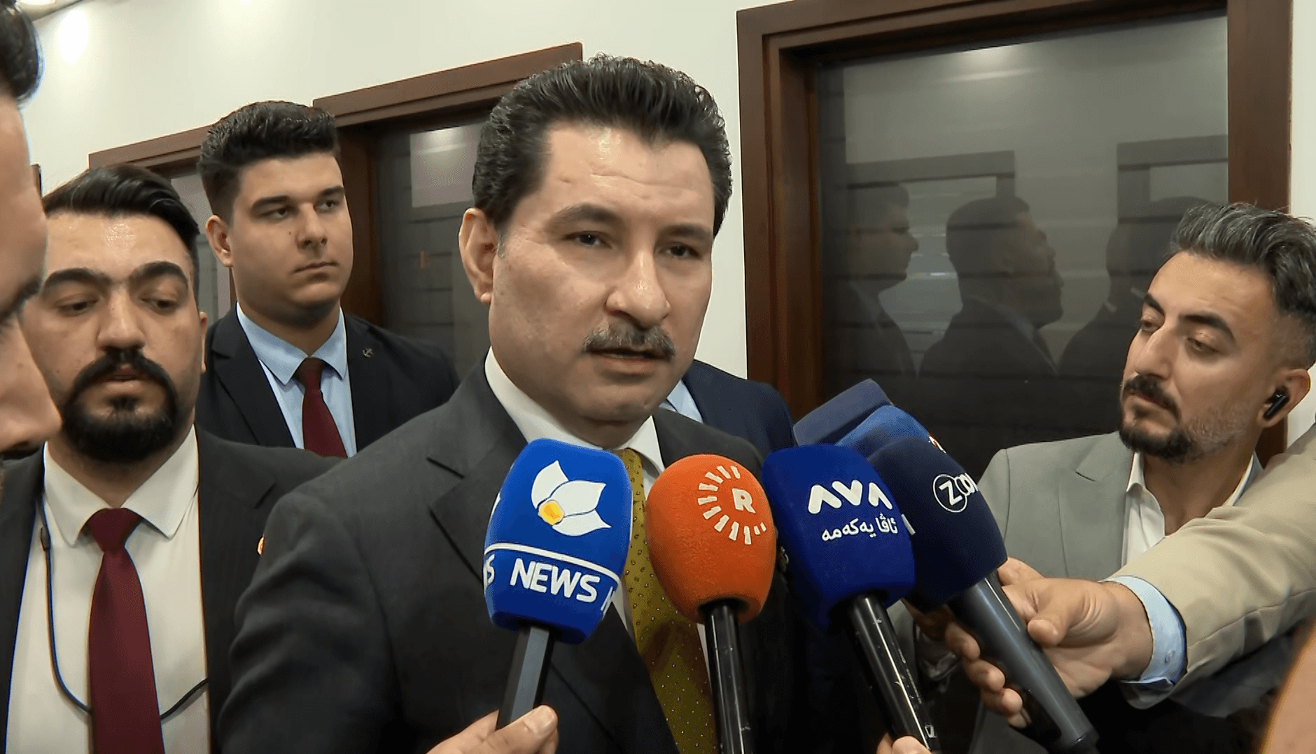 شاخەوان عەبدوڵڵا: تاوەكوو سبەی بابەتی مووچەی مانگی شەش یەكلا دەبێتەوە